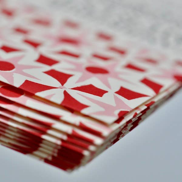 Ten Patterned Envelopes Alhambra red/pink