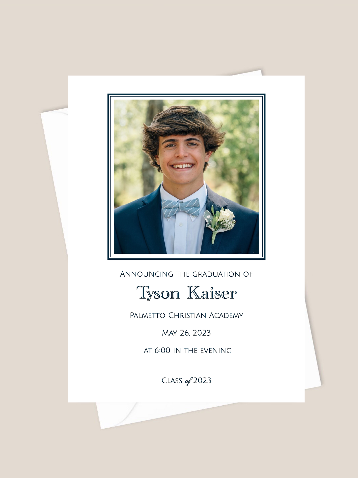photo grad announcement