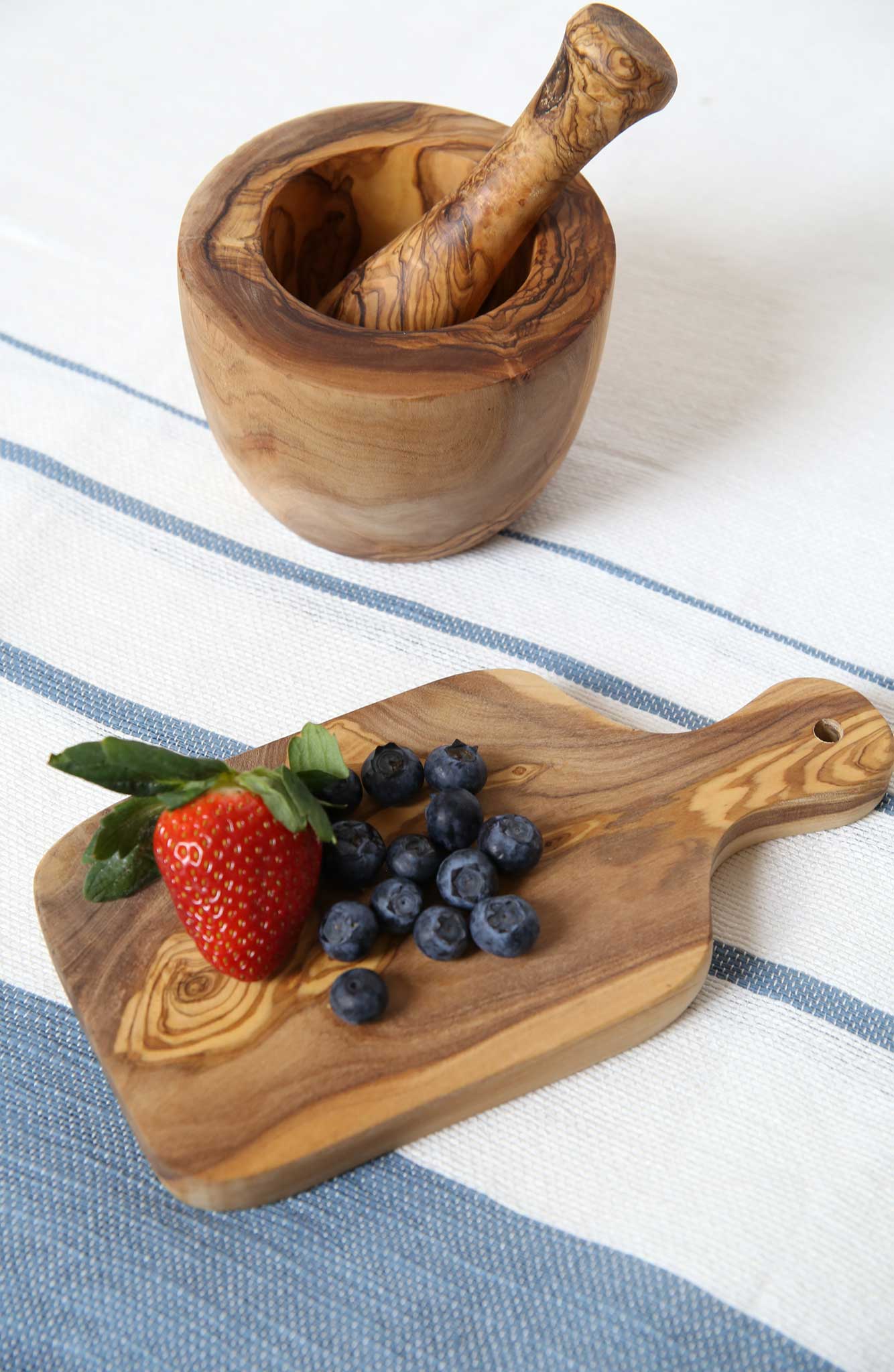 Olive Wood Rustic Small cutting Board 8"