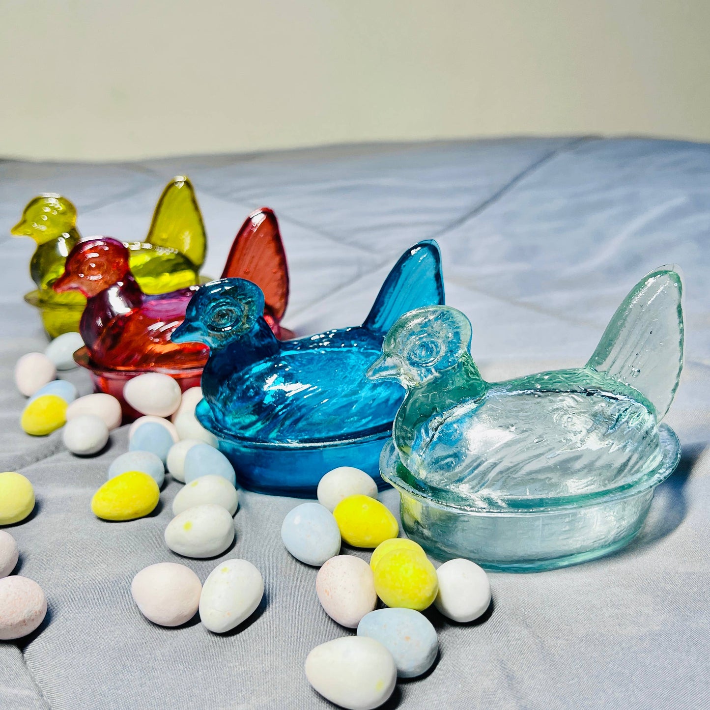 Nesting Hen Bowl - CLEAR DIAMOND | Hand Blown Glass
