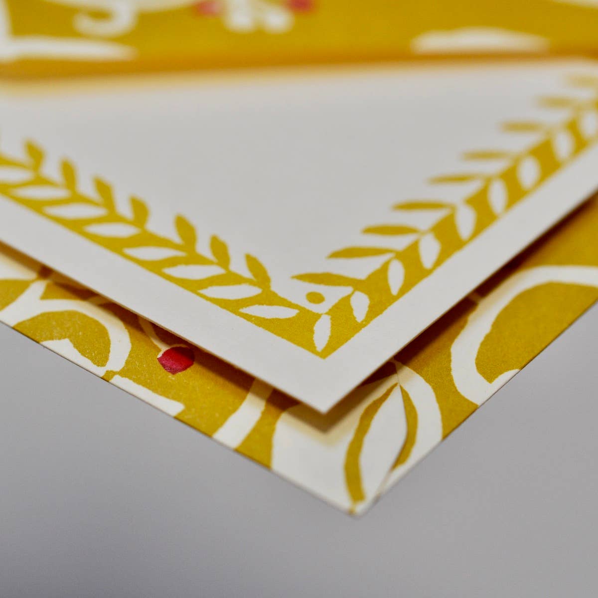 Ivy Piccalilli and Cranberry Set of Notecards and Envelopes