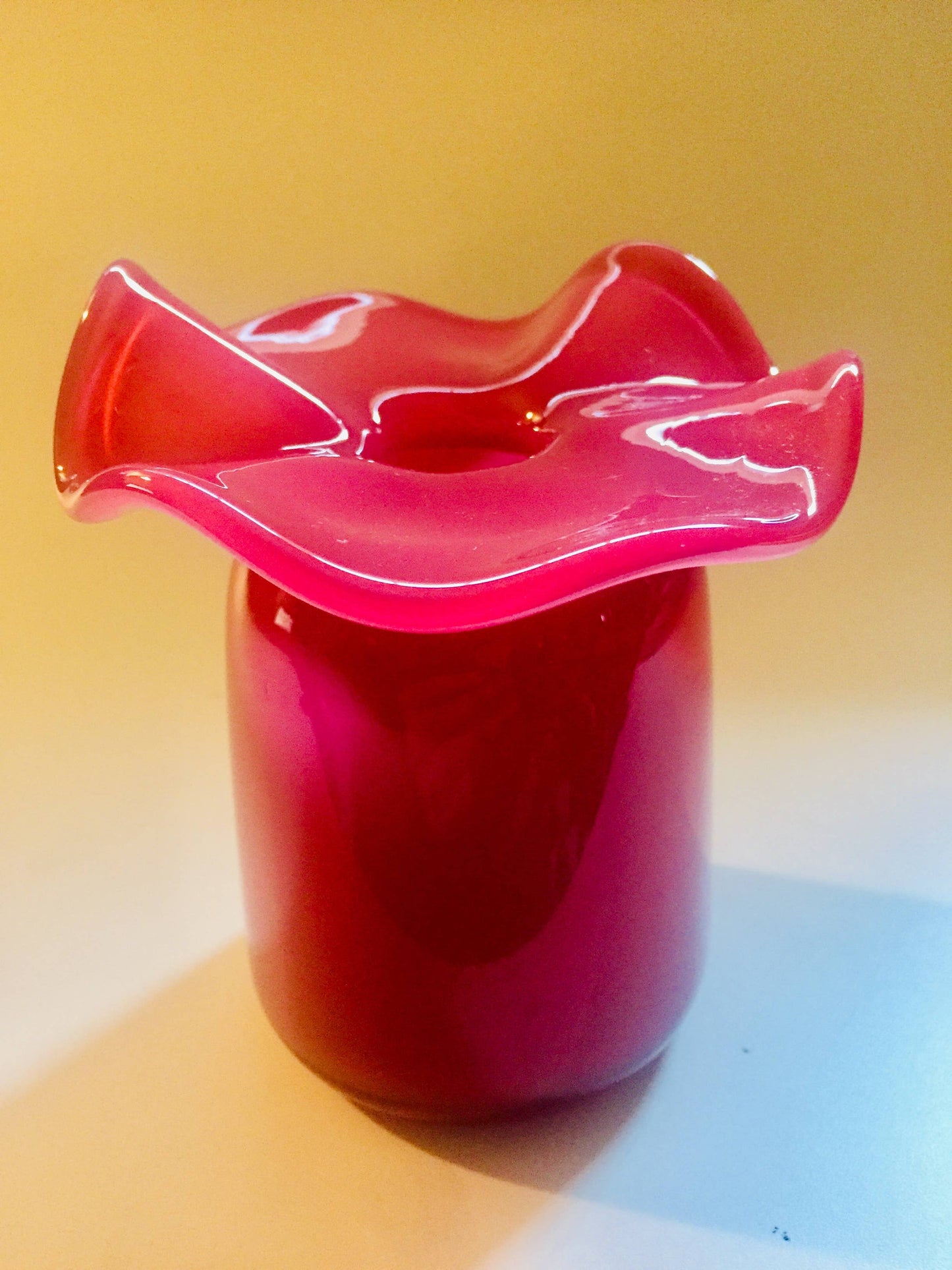 Ruffle Bud vase