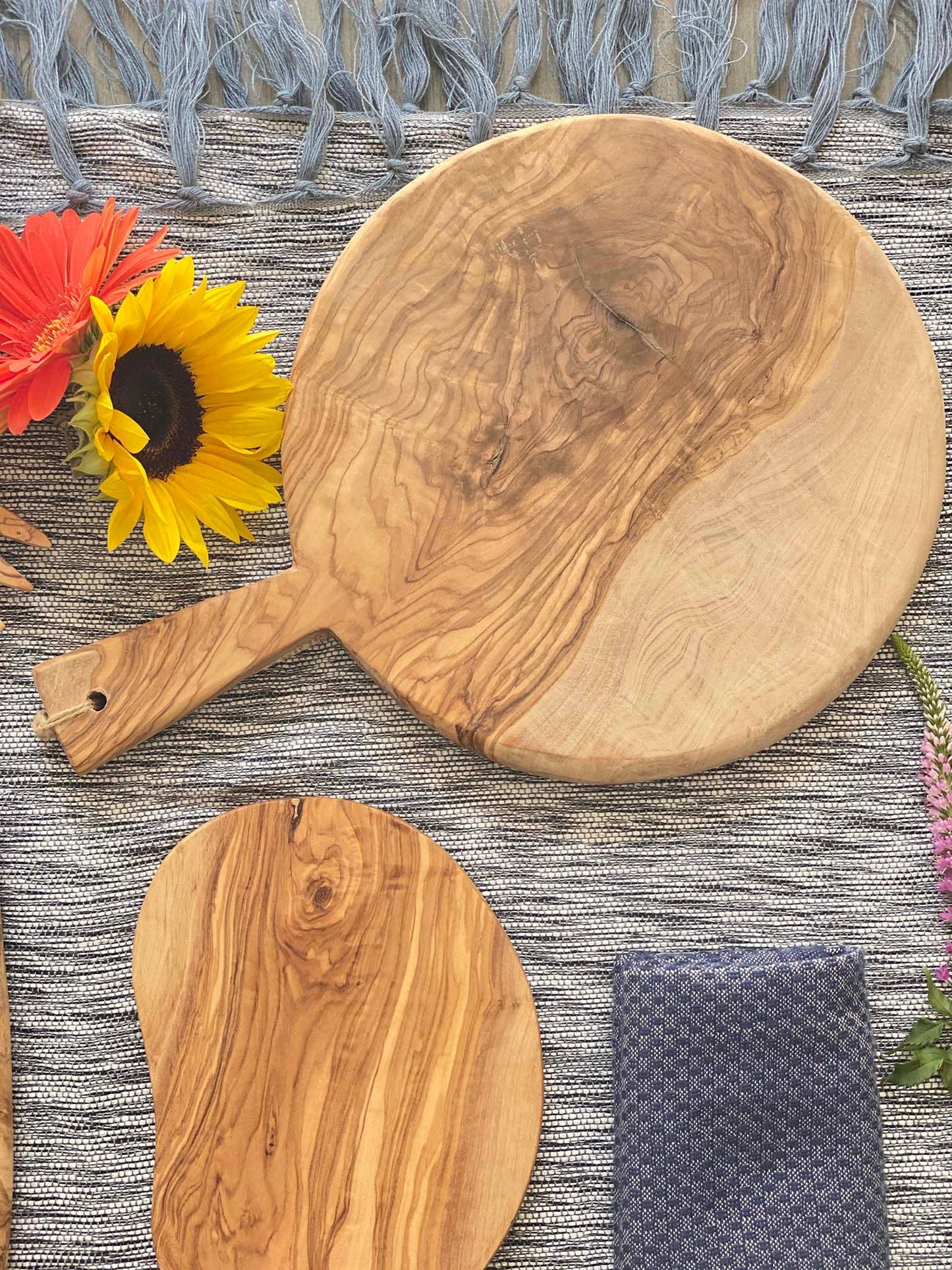 Olive Wood Medium Round Cheese Board