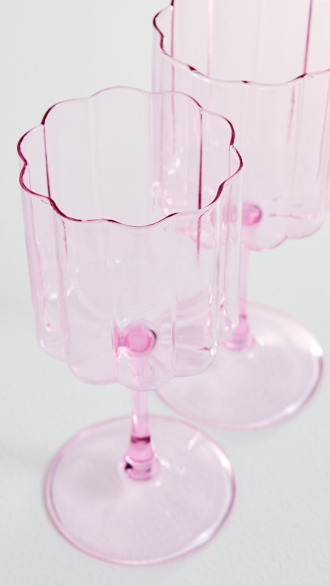 TWO x WAVE WINE GLASSES - PINK